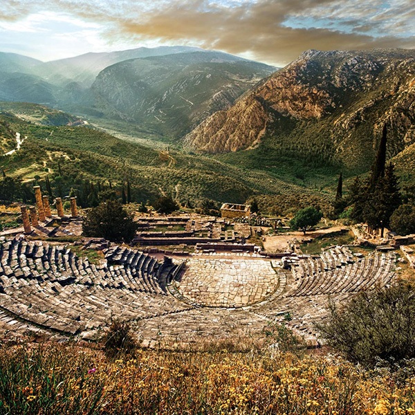 tour to Delphi Oracle and Museum